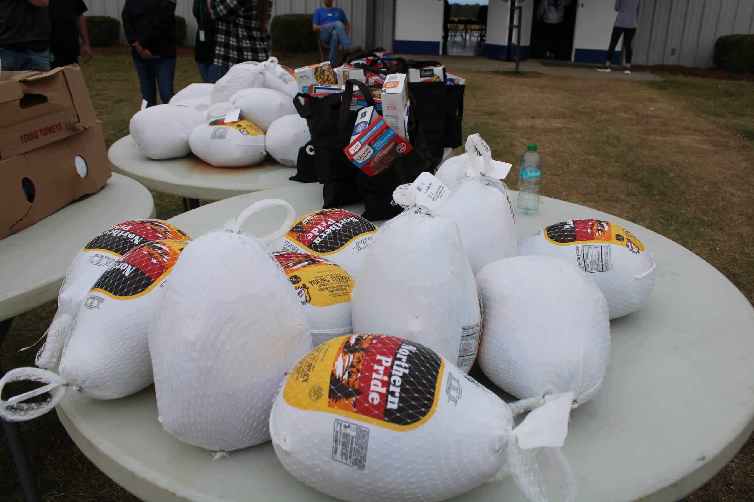 Local church planning to give out 500 Thanksgiving turkeys, meals