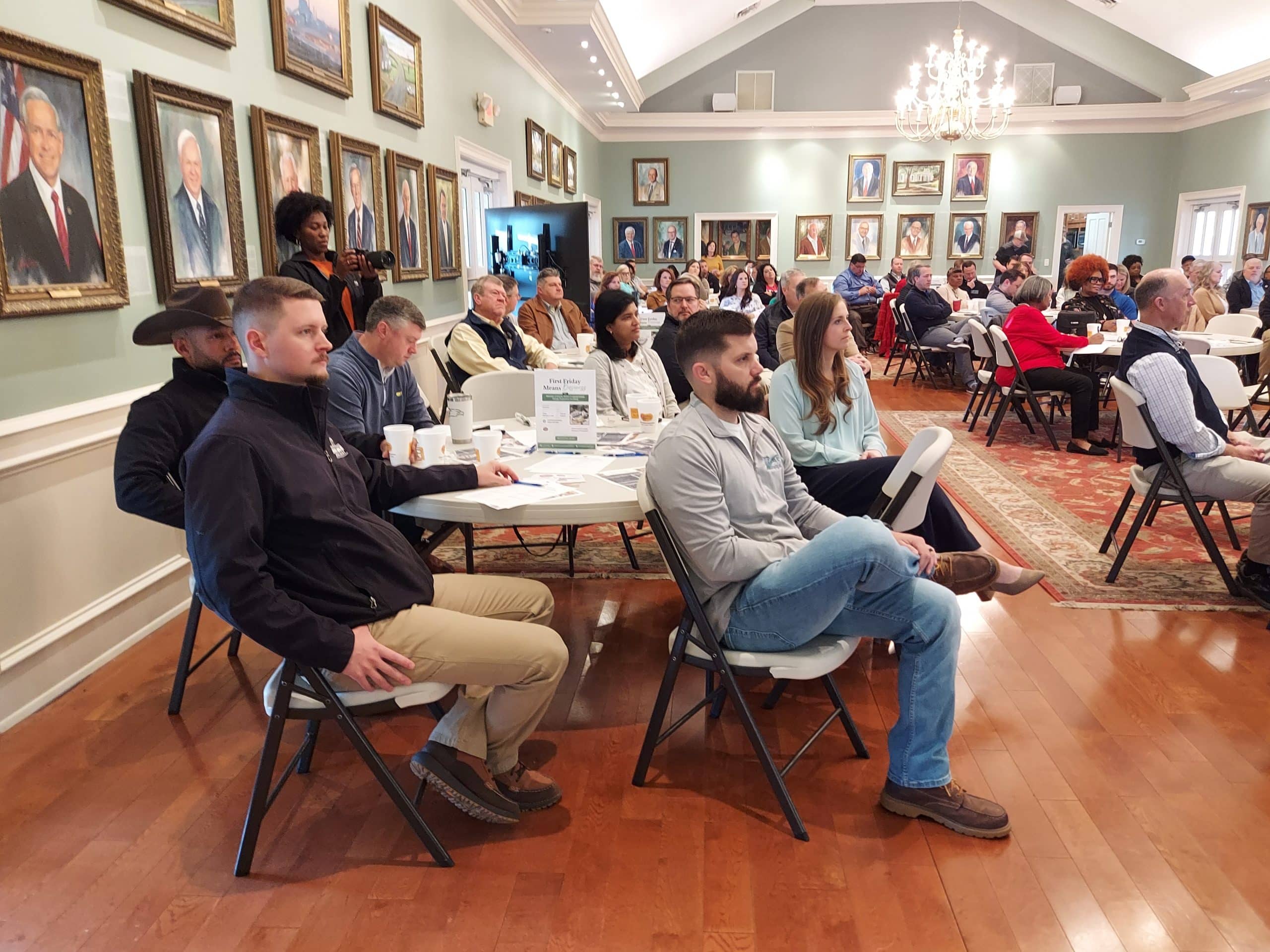 Group hopes to start charter school in Dublin