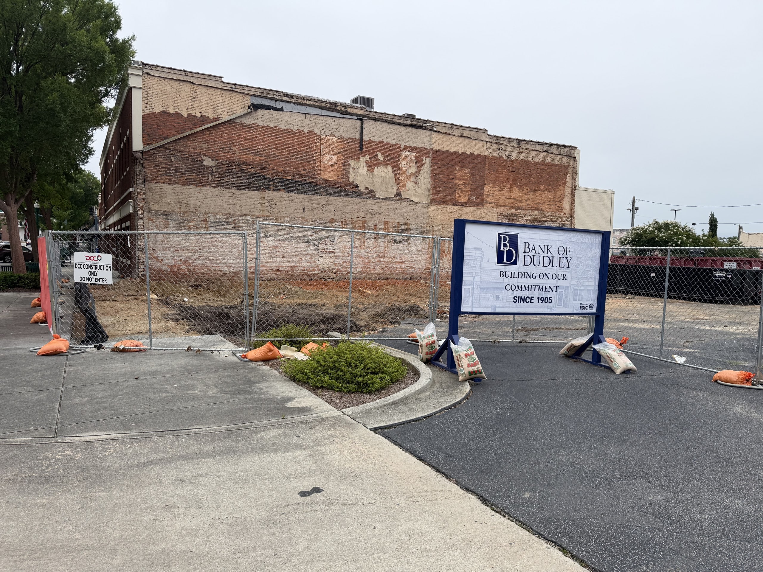 Bank of Dudley expands downtown Dublin headquarters